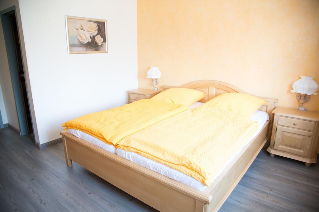 Hotel Zur Hessischen Schweiz Doernhagen Camera foto